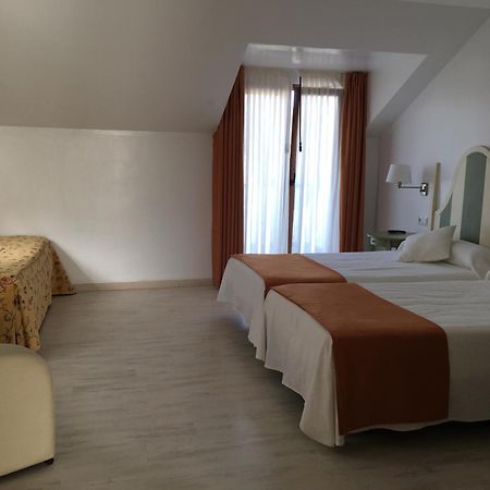Hotel Valle de Cabezón Cabezón de la Sal Quarto foto